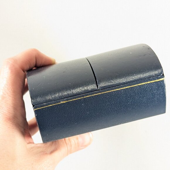 Navy blue faux leather watch box - Picture 6 of 8